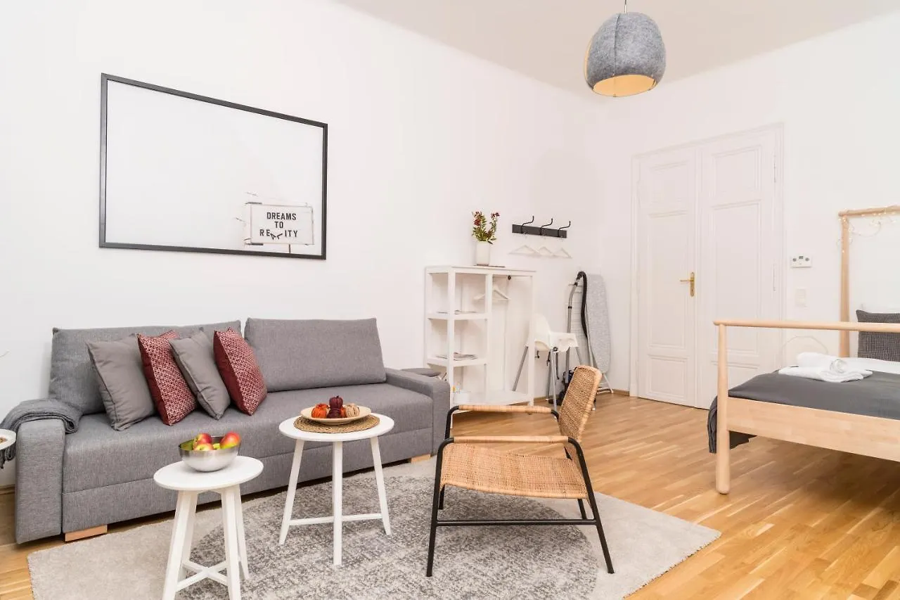 Sigmund Freud Lounge Apartment Vienna Austria