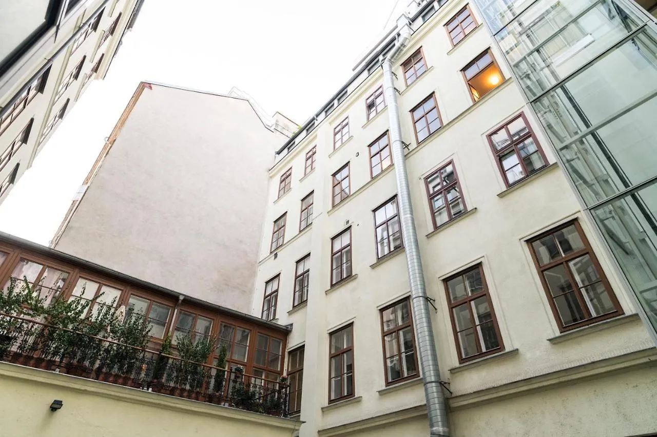 Sigmund Freud Lounge Apartment Vienna